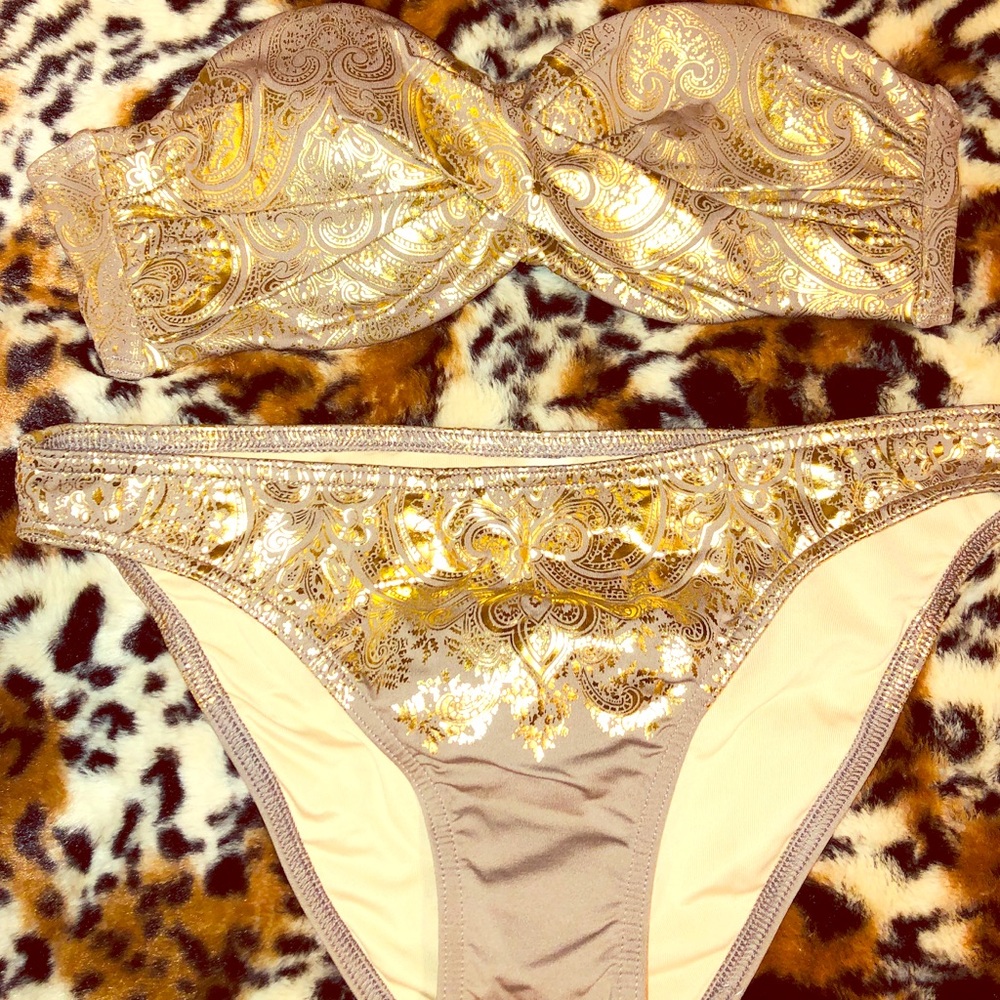 Beautiful 2 piece by Victoria Secret